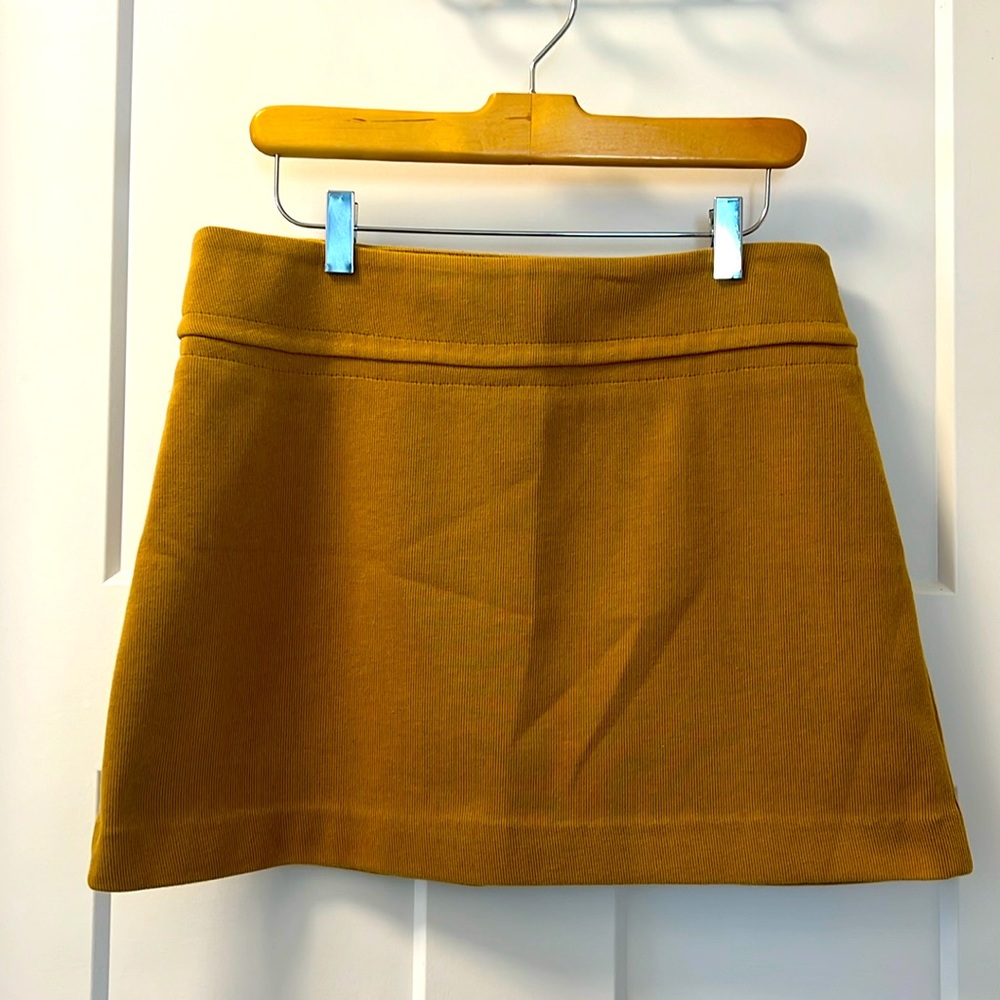 Banana republic size 8 stretch mustard mini skirt